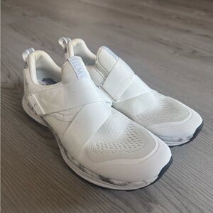 TIEM Women's White Spin / Cycle Shoes